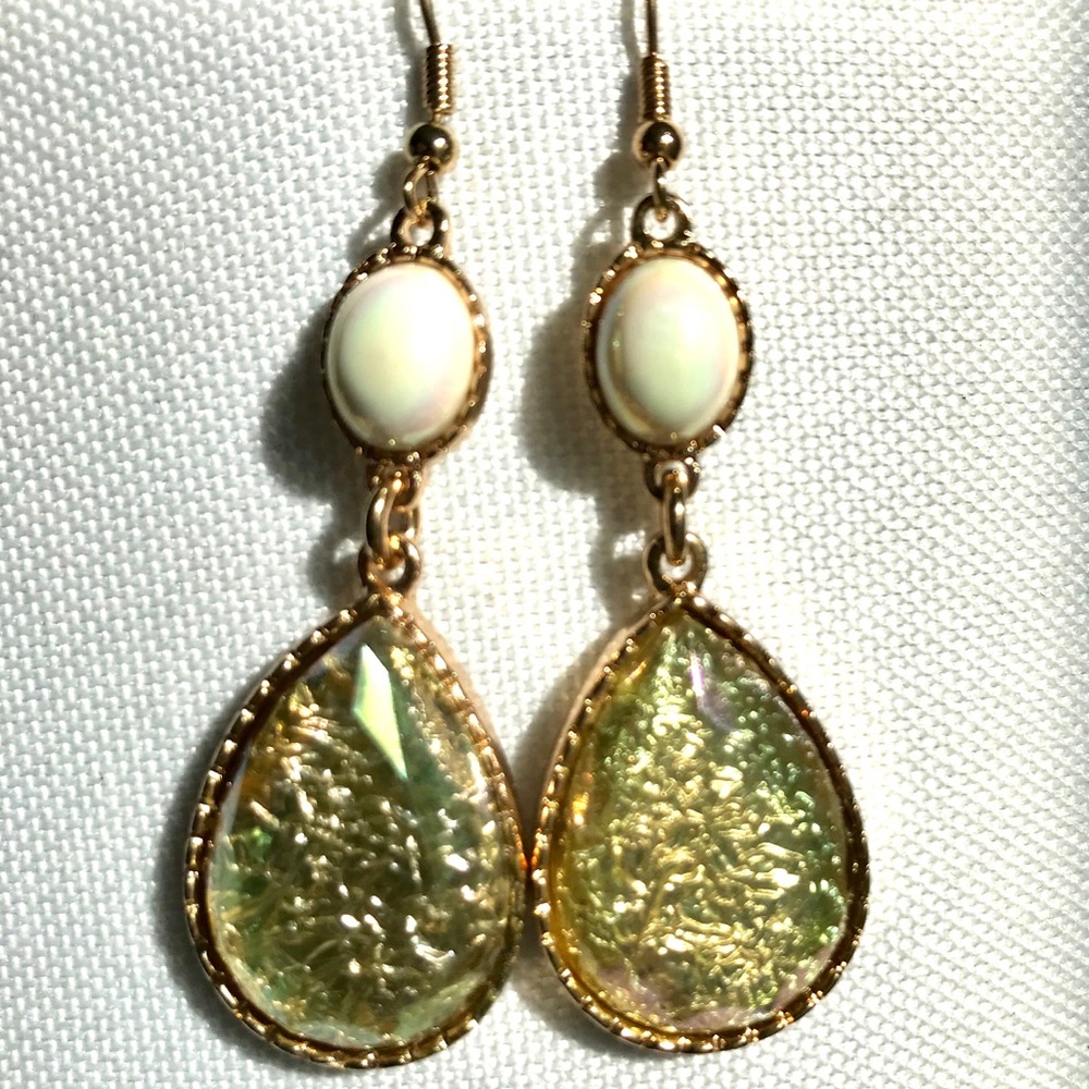 Dangling earrings